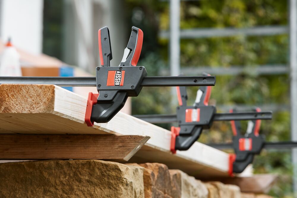 One-handed clamp EZ – BESSEY